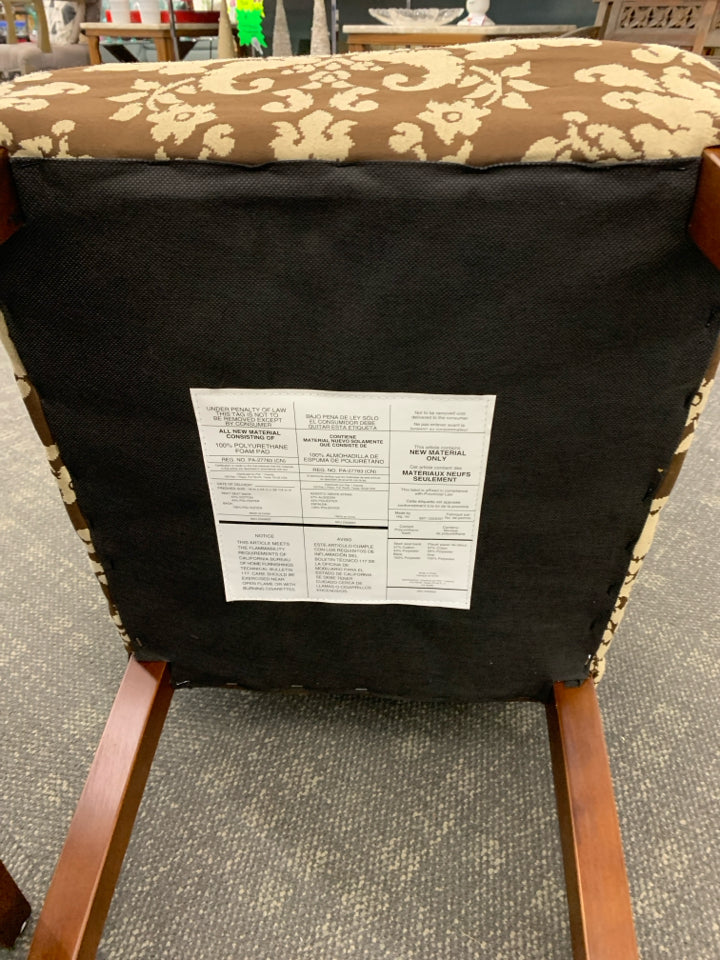 2 BROWN & CREAM UPHOLSTERED FLORAL CHAIRS.