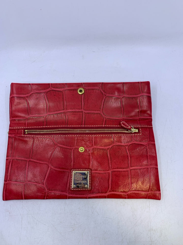 Dooney & Bourke Oakdale Milly Wristlet