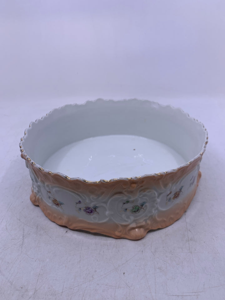 PORCELAIN CIRCLE PLANTER W/ ORANGE W/ COLORFUL FLOWERS.