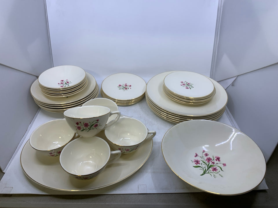 36 PC SVC 6 PINK FLOWERS GOLD RIM.