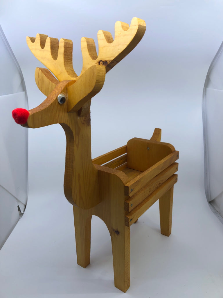BLONDE WOOD REINDEER PLANTER.