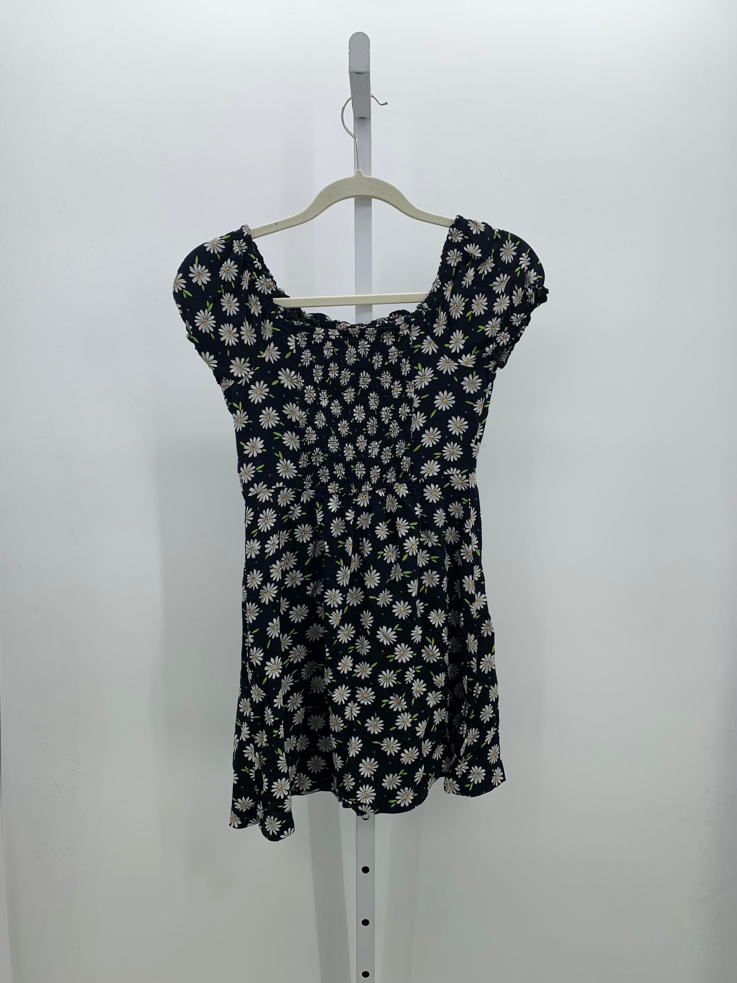 Old Navy Size 10-12 Girls Short Sleeve Dress