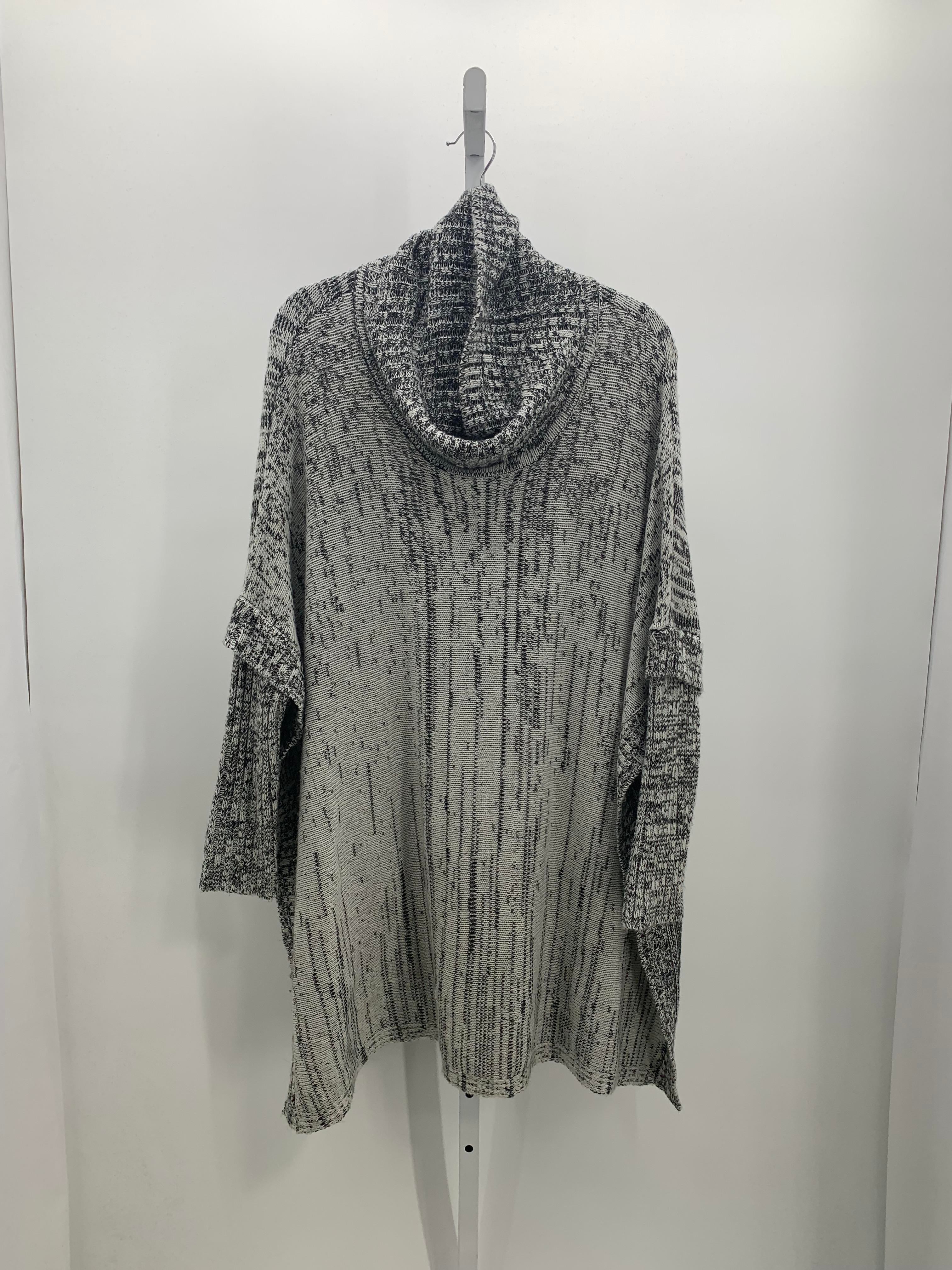 Charlotte Russe Size Medium Juniors Long Sleeve Sweater