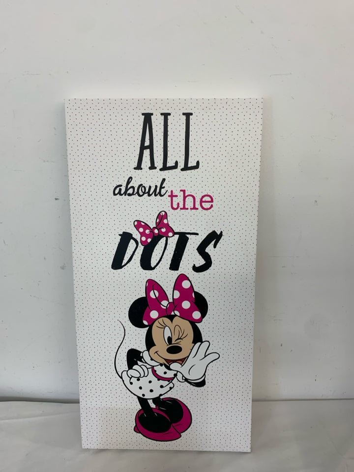 ALL ABOUT THE DOTS MINI MOUSE CANVAS.