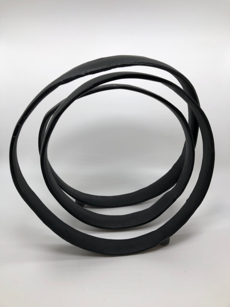 BLACK CONTEMPORARY SPIRAL.