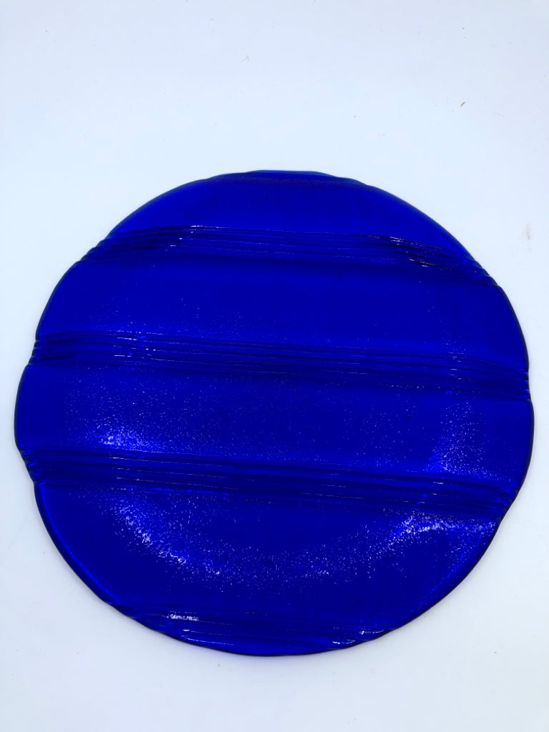 COBALT BLUE ROUND SERVING PLATE.