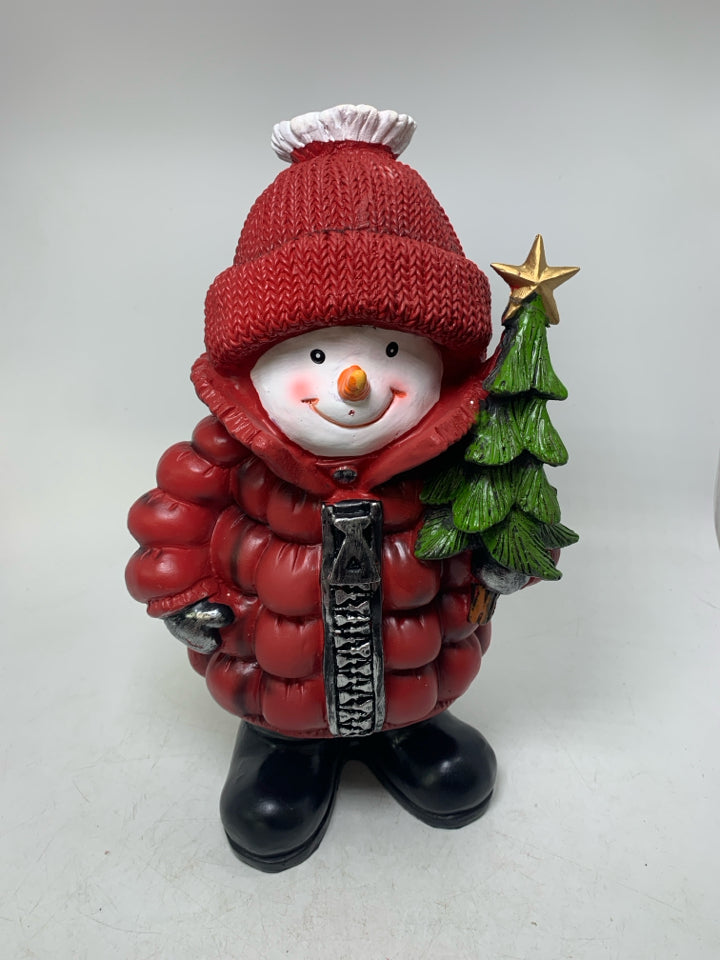 SNOWMAN IN RED PUFFER COAT HOLDING TREE.