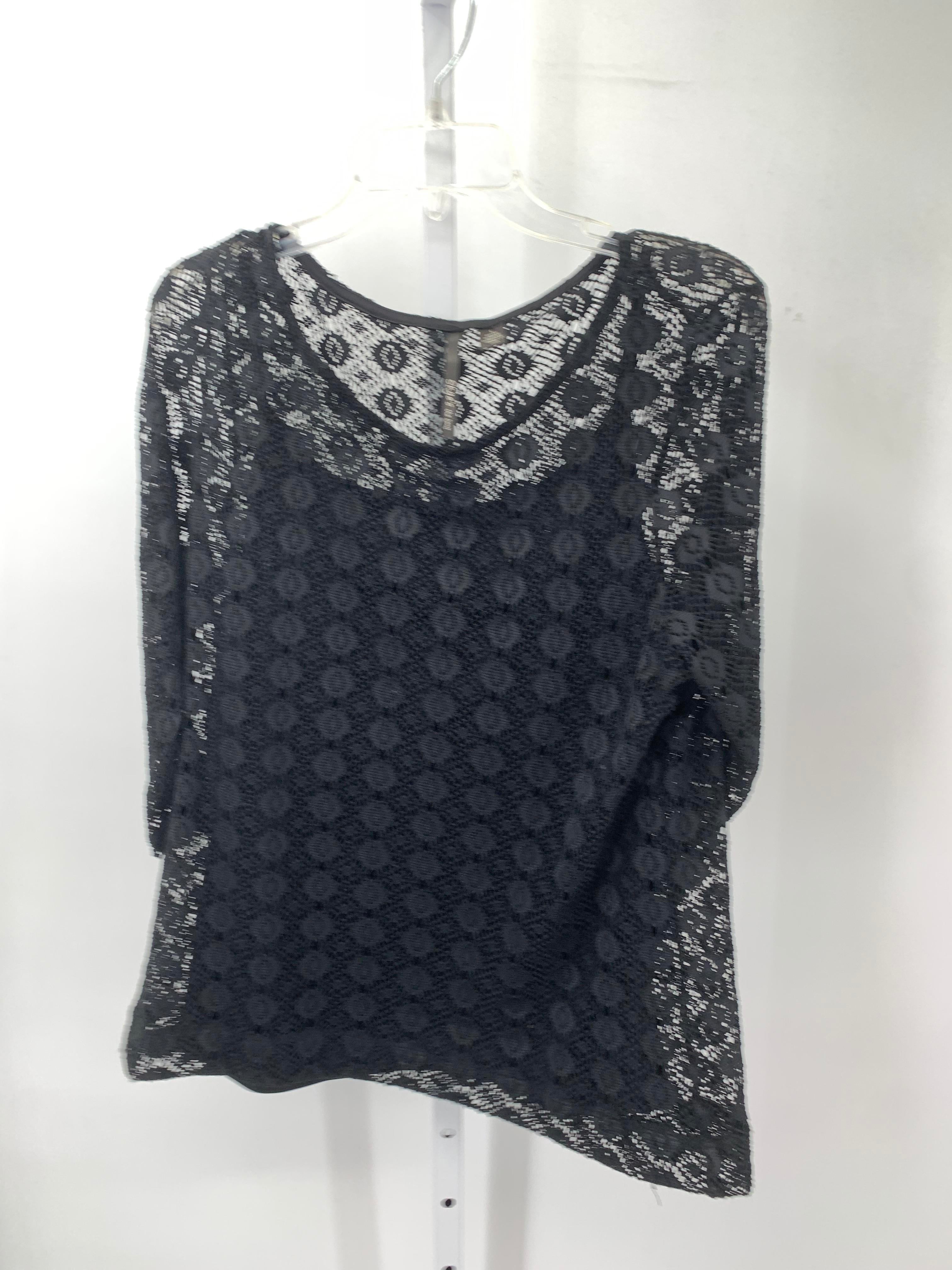 Size Large Misses 3/4 Sleeve Shirt