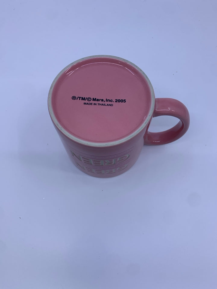 LARGE PINK MUG GREEN M&M.