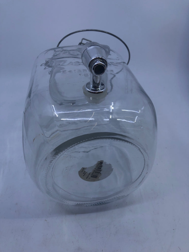 GLASS DRINK DISPENSER.