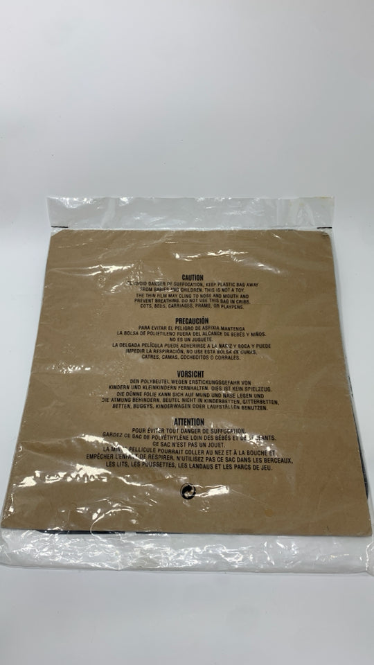 NIP PAMPERED CHEF GRILL MAT SET.