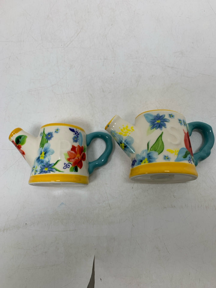FLORAL SPRING BOUQUET WATERING CAN SALT/PEPPER SHAKERS.