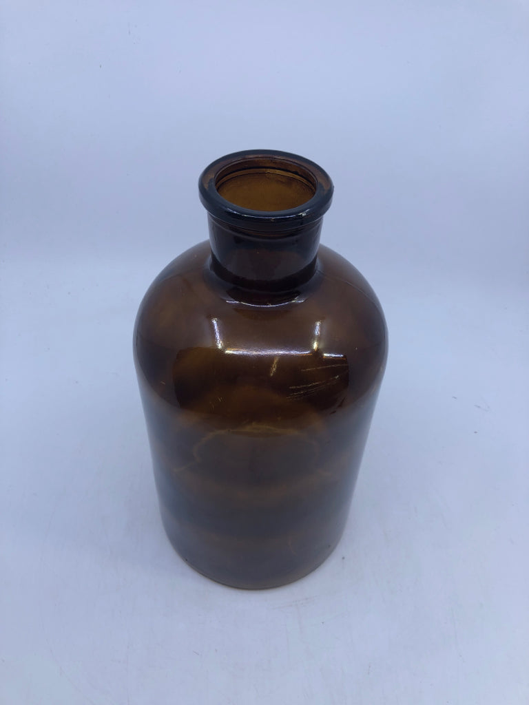 DARK BROWN GLASS VASE/BOTTLE.