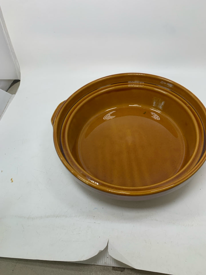 VTG CASSEROLE COVERED DISH.