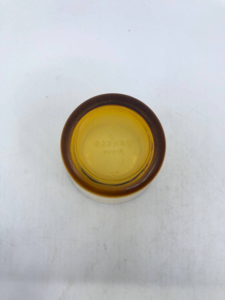 6 SHORT AMBER GLASS JUICE GLASSES.