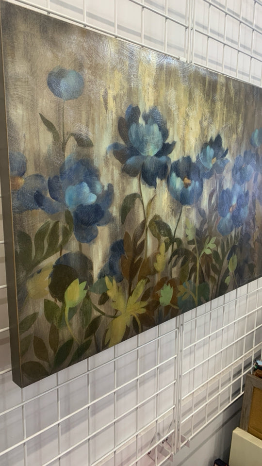 BLUE FLORAL CANVAS WALL ART.