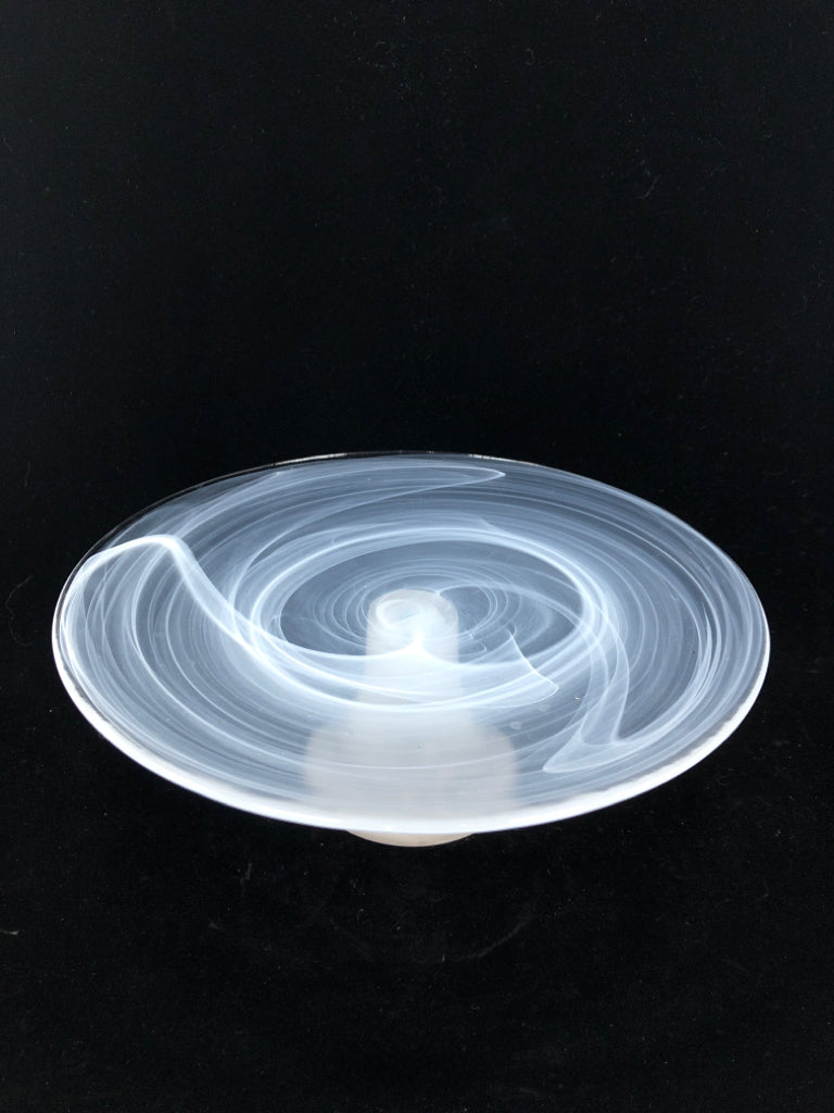 FROSTED SWIRL GLASS DESSERT PLATE.