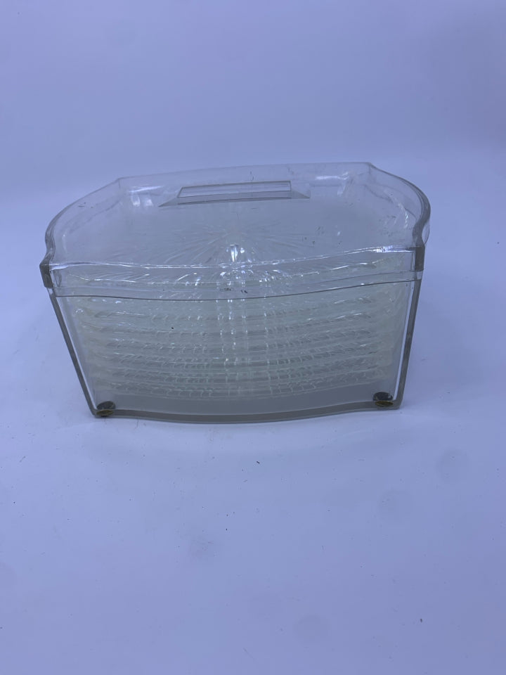 9 PIECE SERVICE SET -8 PLATES, AND CASE.