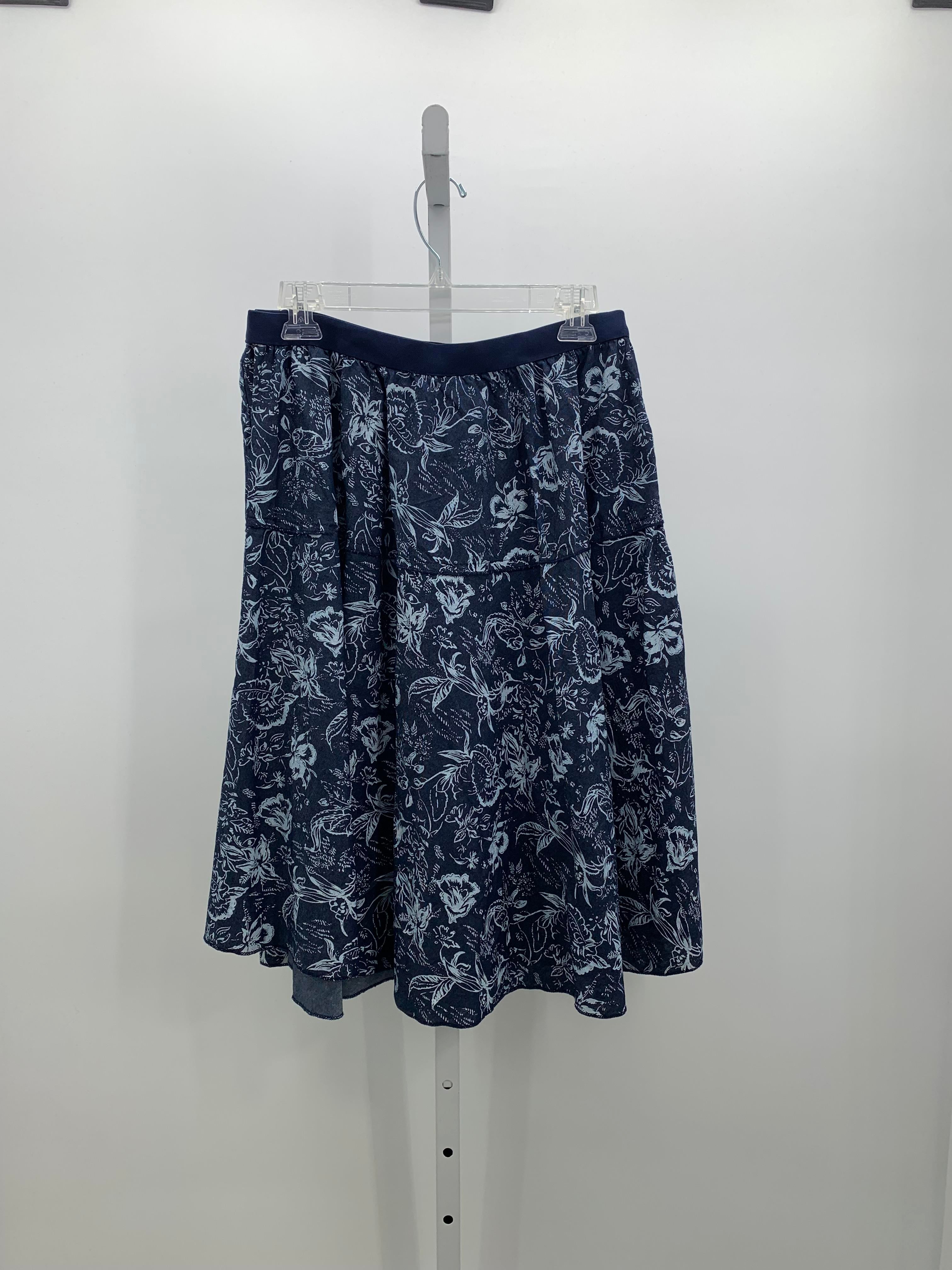 Size Medium Misses Skirt