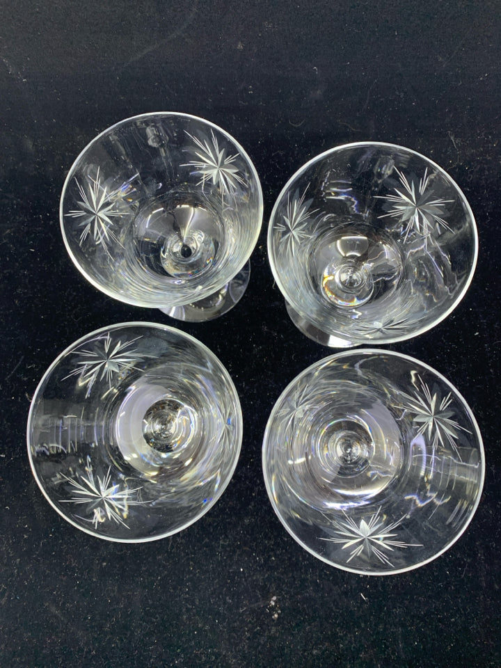 4 CRYSTAL ETCHED STAR PATTERN LIQUEUR GLASSES.