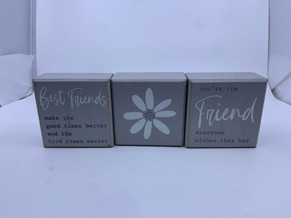 3 PC BEST FRIENDS LIGHT GREY BLOCK SIGNS.