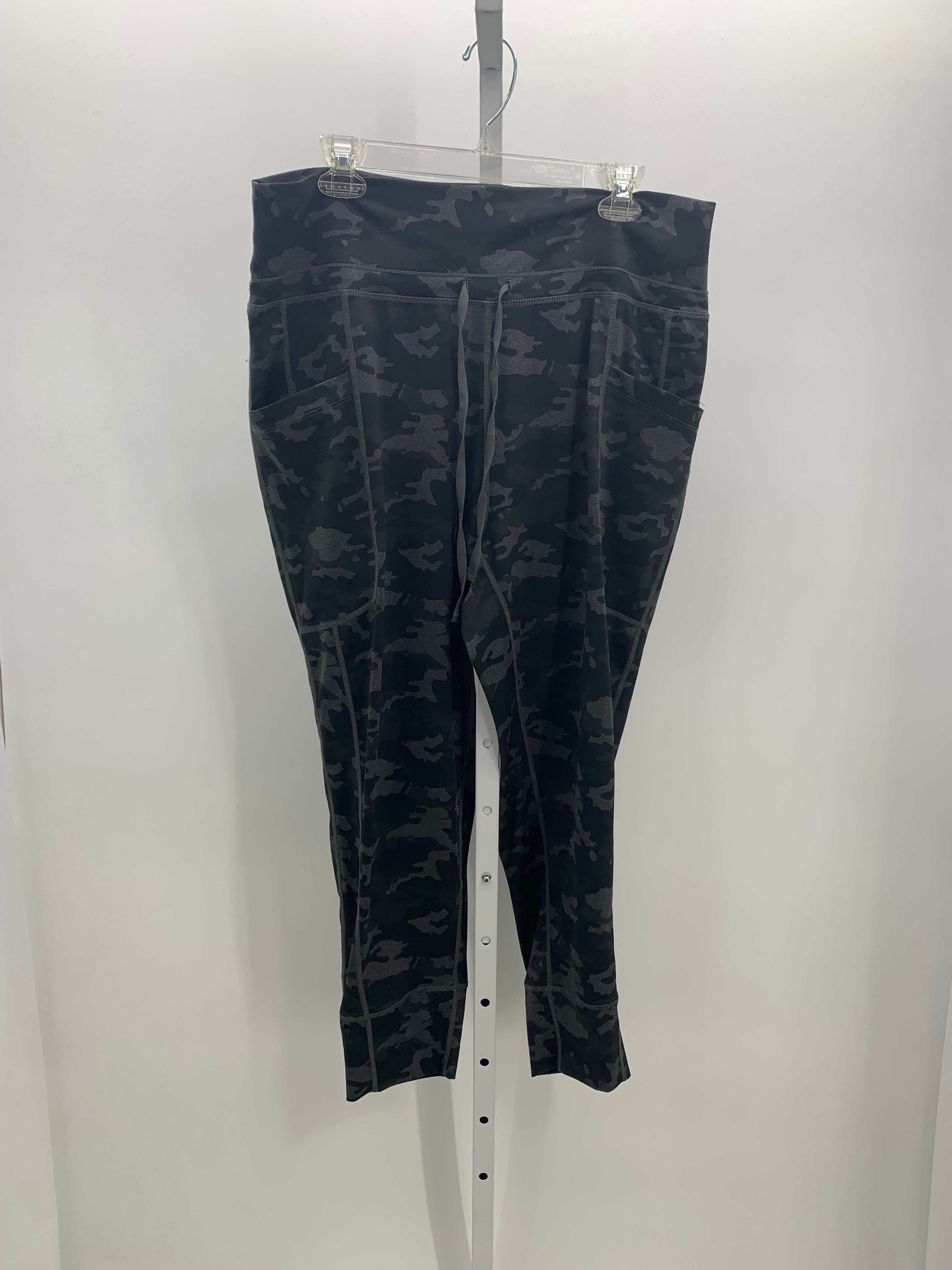 Fabletics Size Extra Large Misses Leggings
