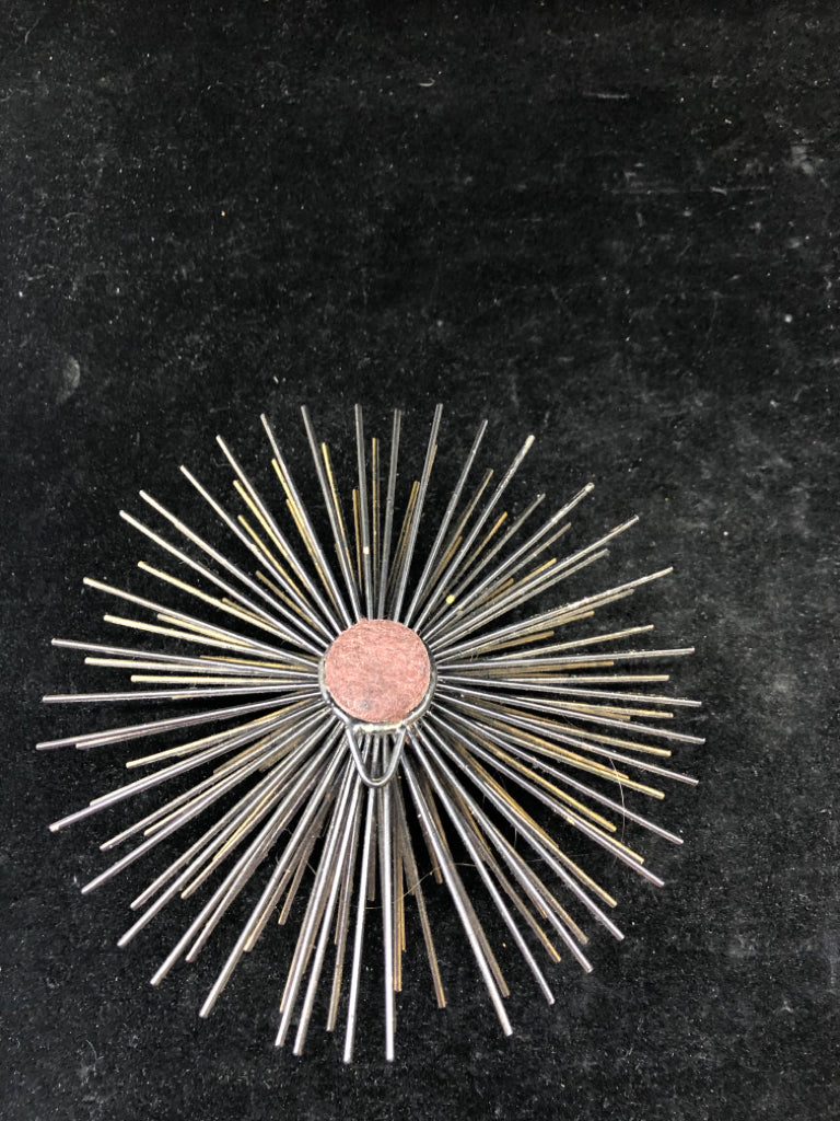 MID SIZE GOLD STARBURST.