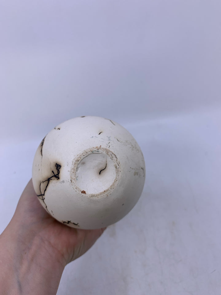 WHITE BASE W/ BLACK NECK+ SWIGGLE DESIGN VASE.