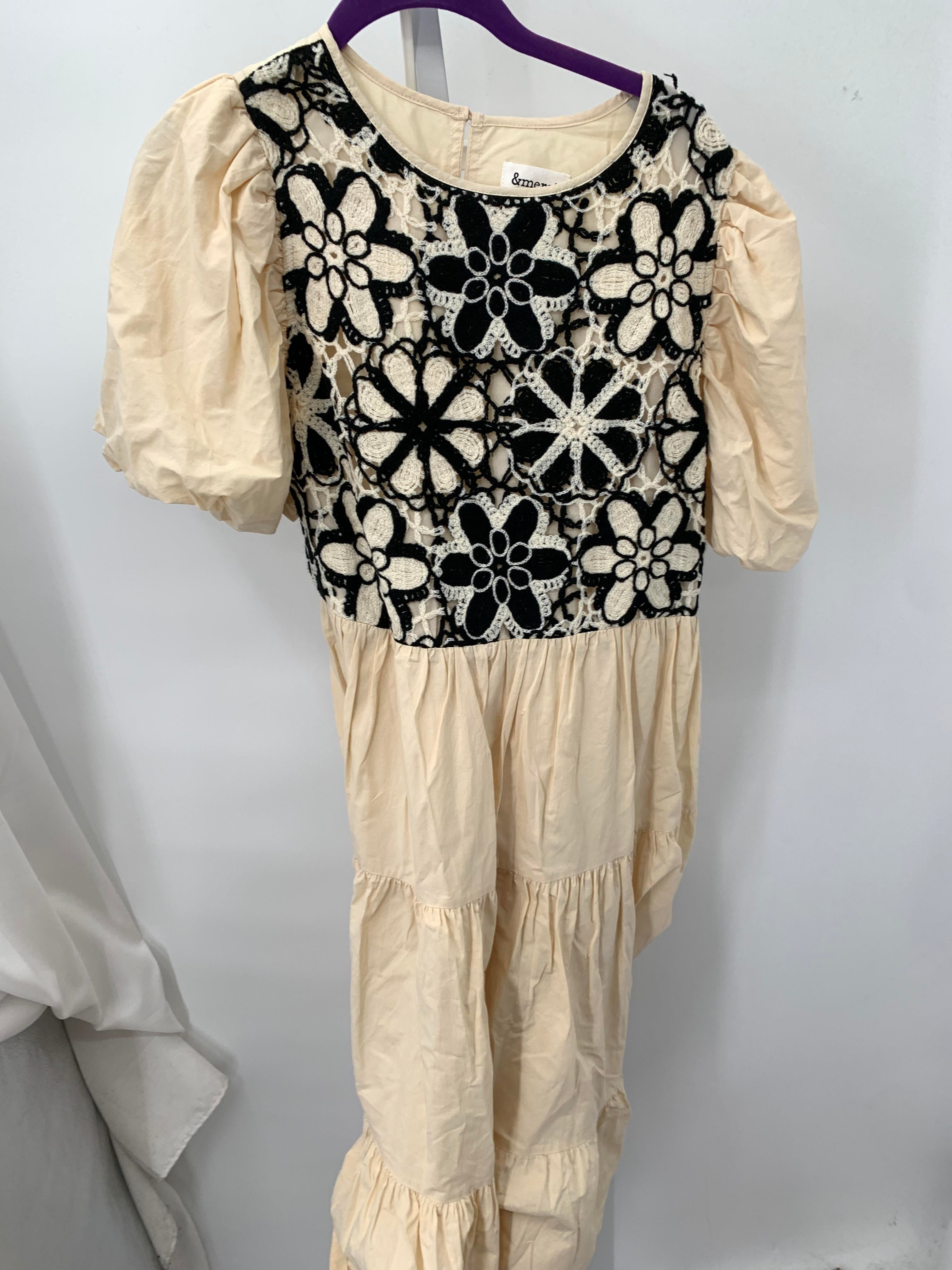 Size Small Misses Short Sleeve Dress