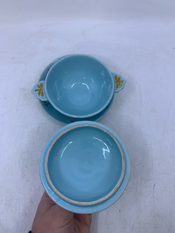 VTG 3 PC LIGHT BLUE CANISTER W/ DRIP PLATE FLORAL.