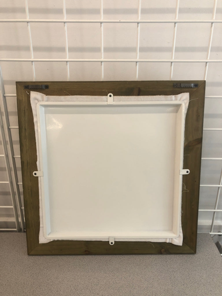 FLORAL APPLIQUE WALL HANGING IN GREEN FRAME.