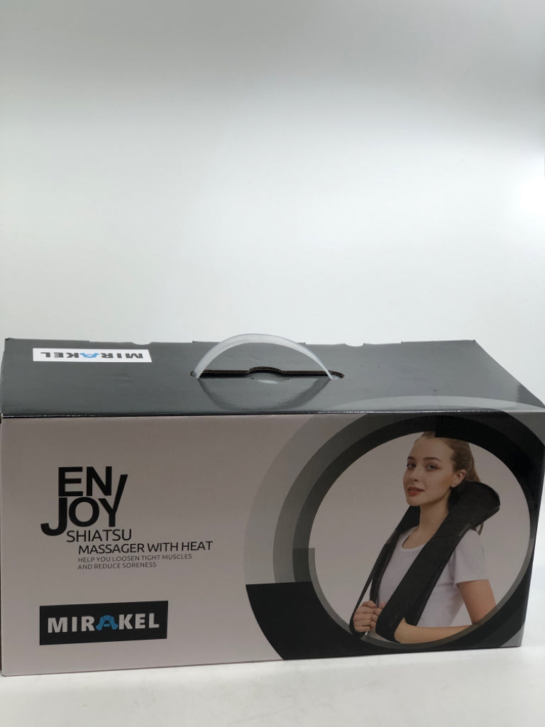 NIB SHIATSU MASSAGER W/HEAT.