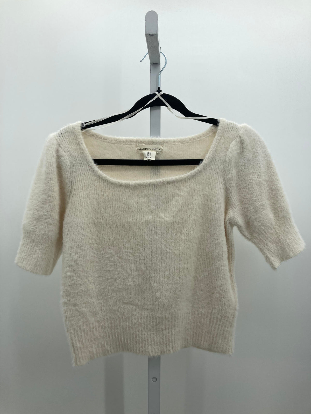 Size Small Juniors Short Sleeve Sweater