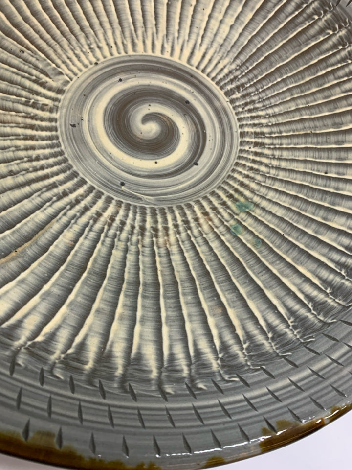 LG SWIRL GLAZED POTTERY CENTERPIECE BOWL.