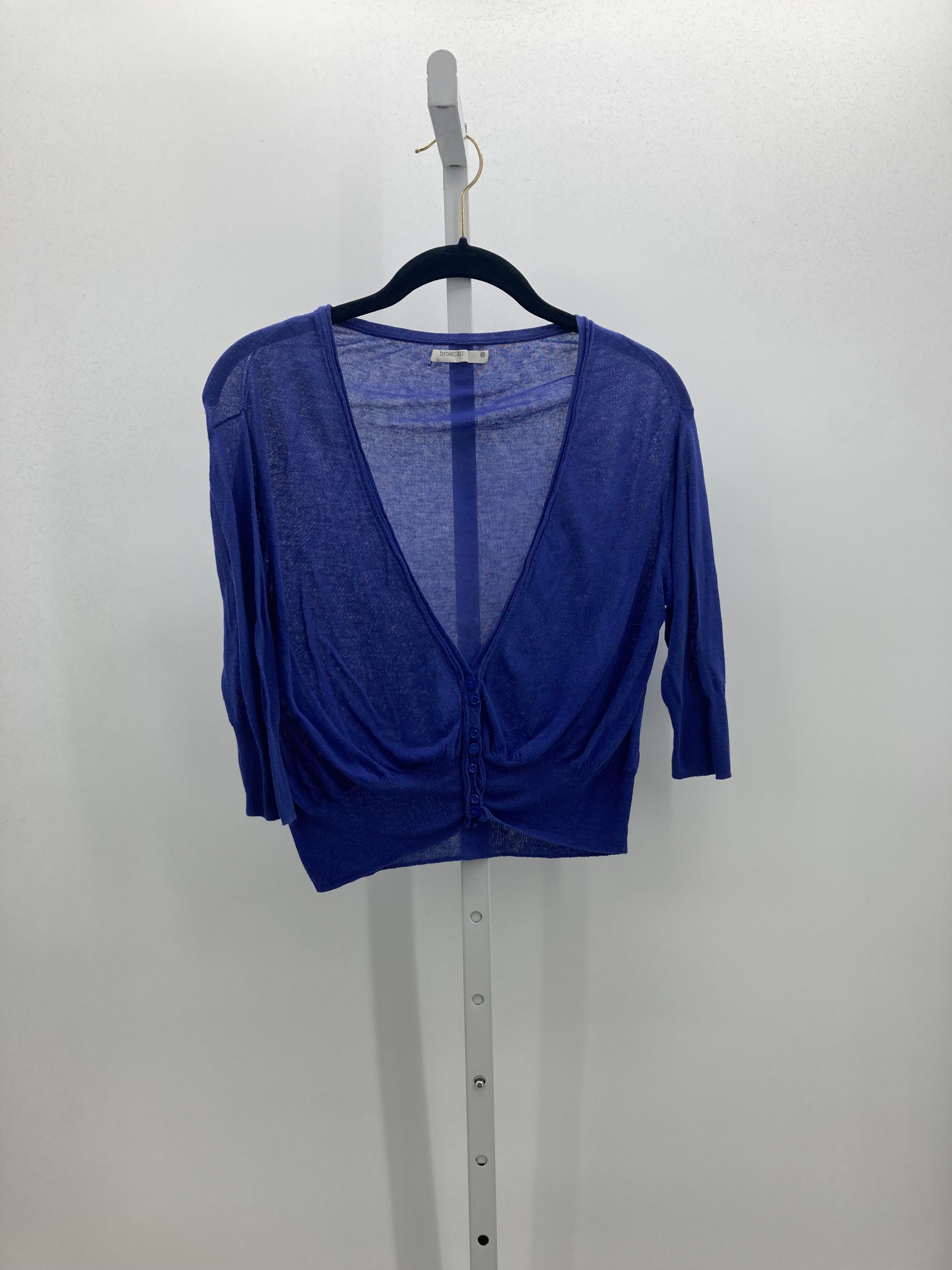 Size Medium Juniors Long Sleeve Sweater