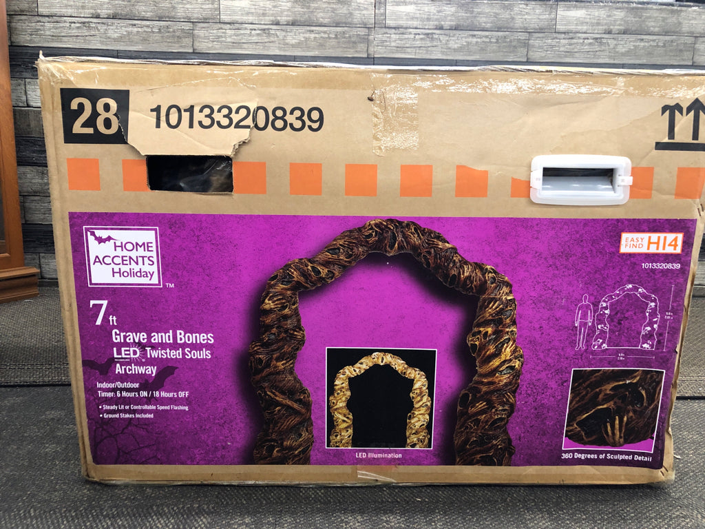 NIB TWISTED SOULS INFLATABLE ARCHWAY.