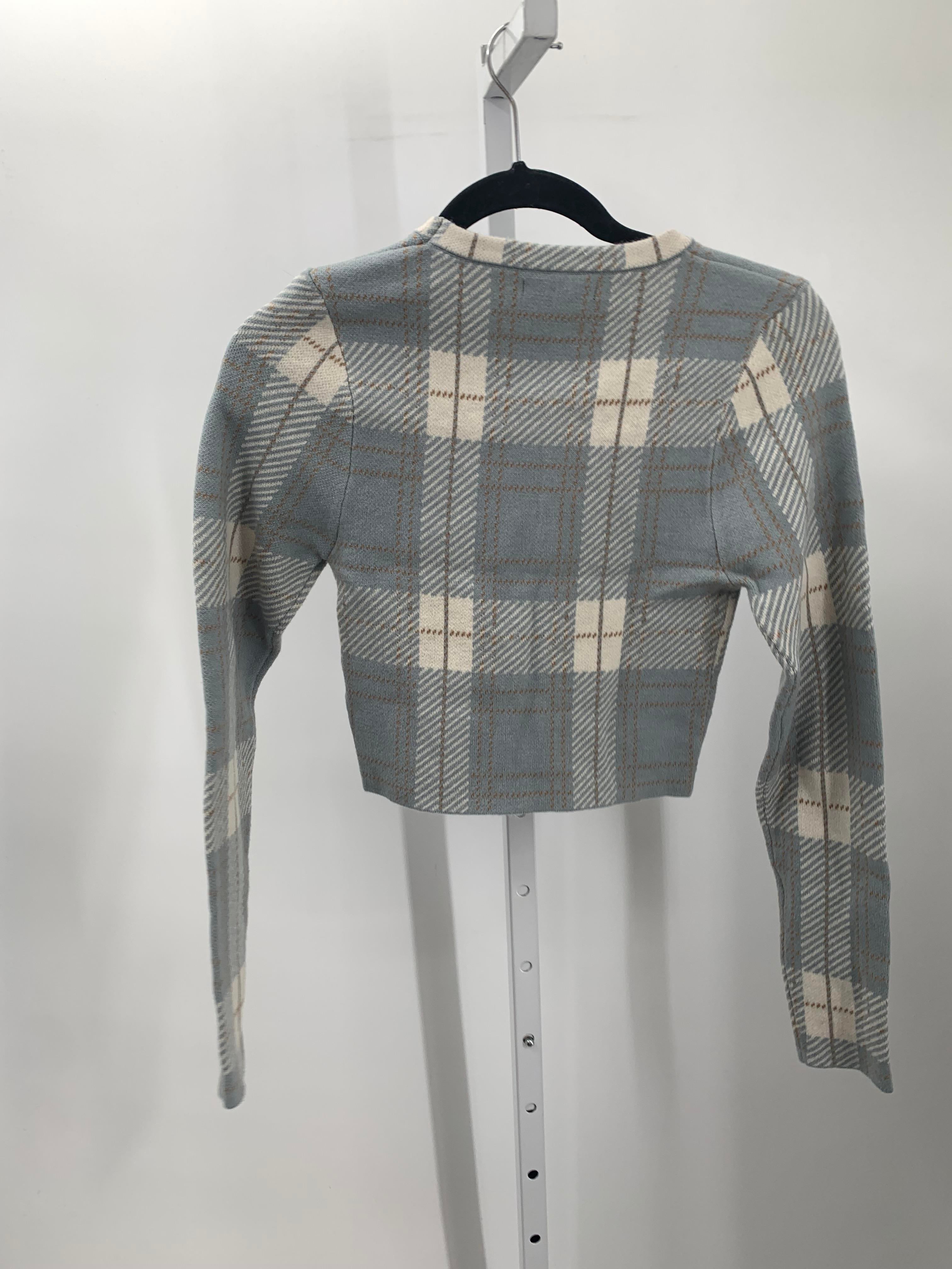 Love Tree Size Small Juniors Long Sleeve Sweater