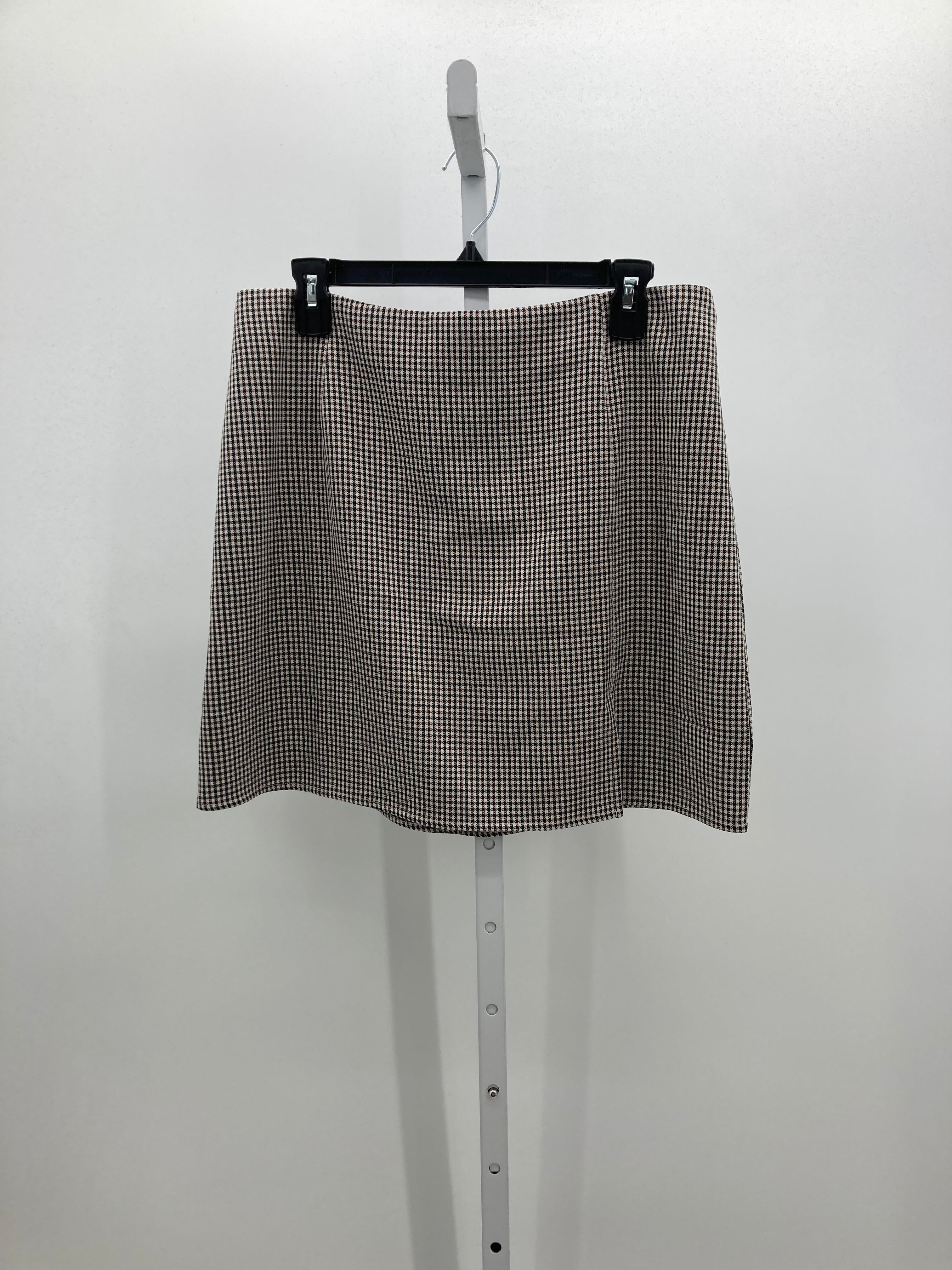 Size Extra Large Misses Skirt