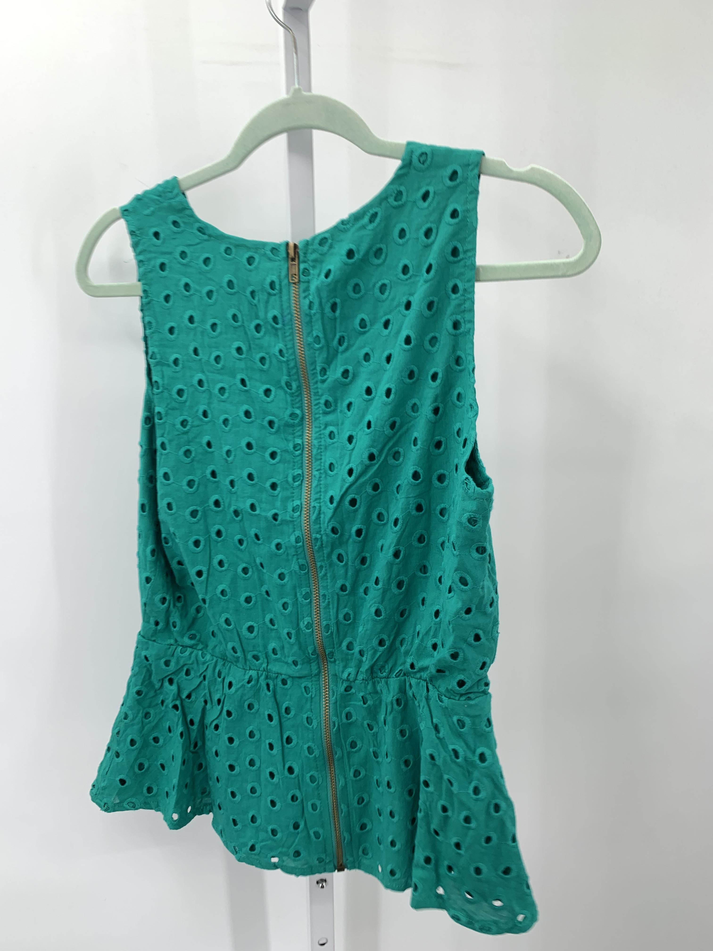Size Medium Misses Sleeveless Shirt
