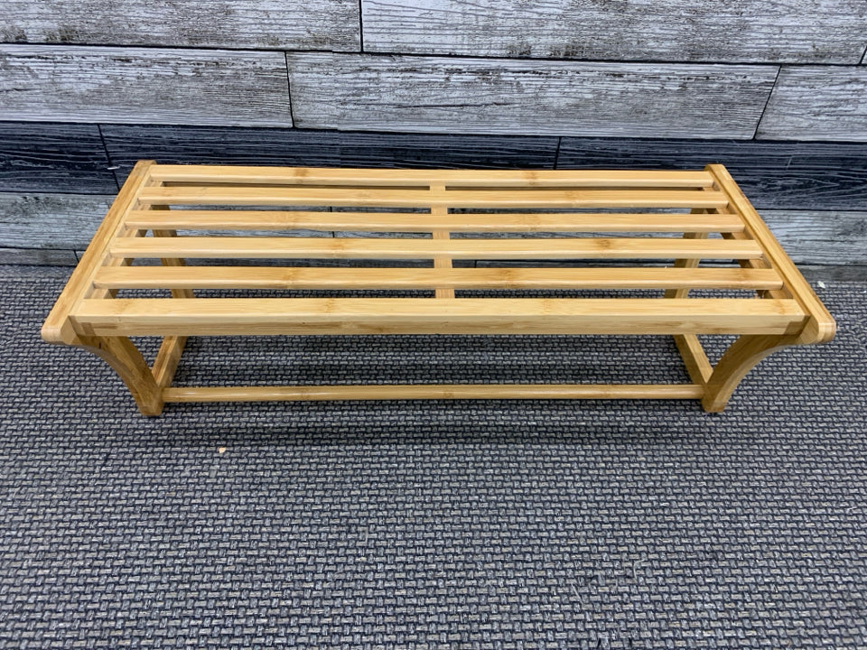 BAMBOO BATHROOM WALL SHELF W/TOWEL BAR.