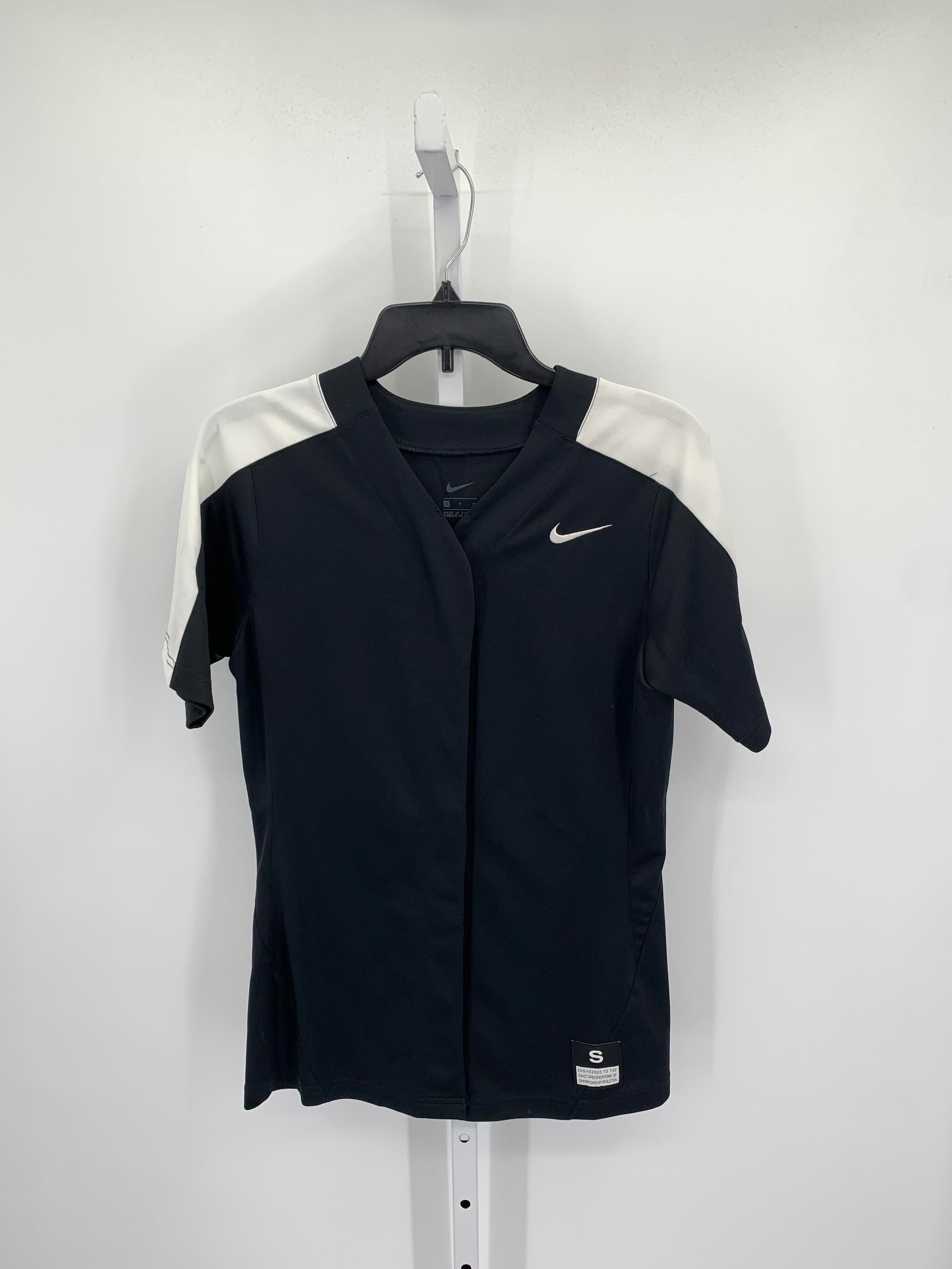 Nike Size Small Misses Short Sleeve Shirt