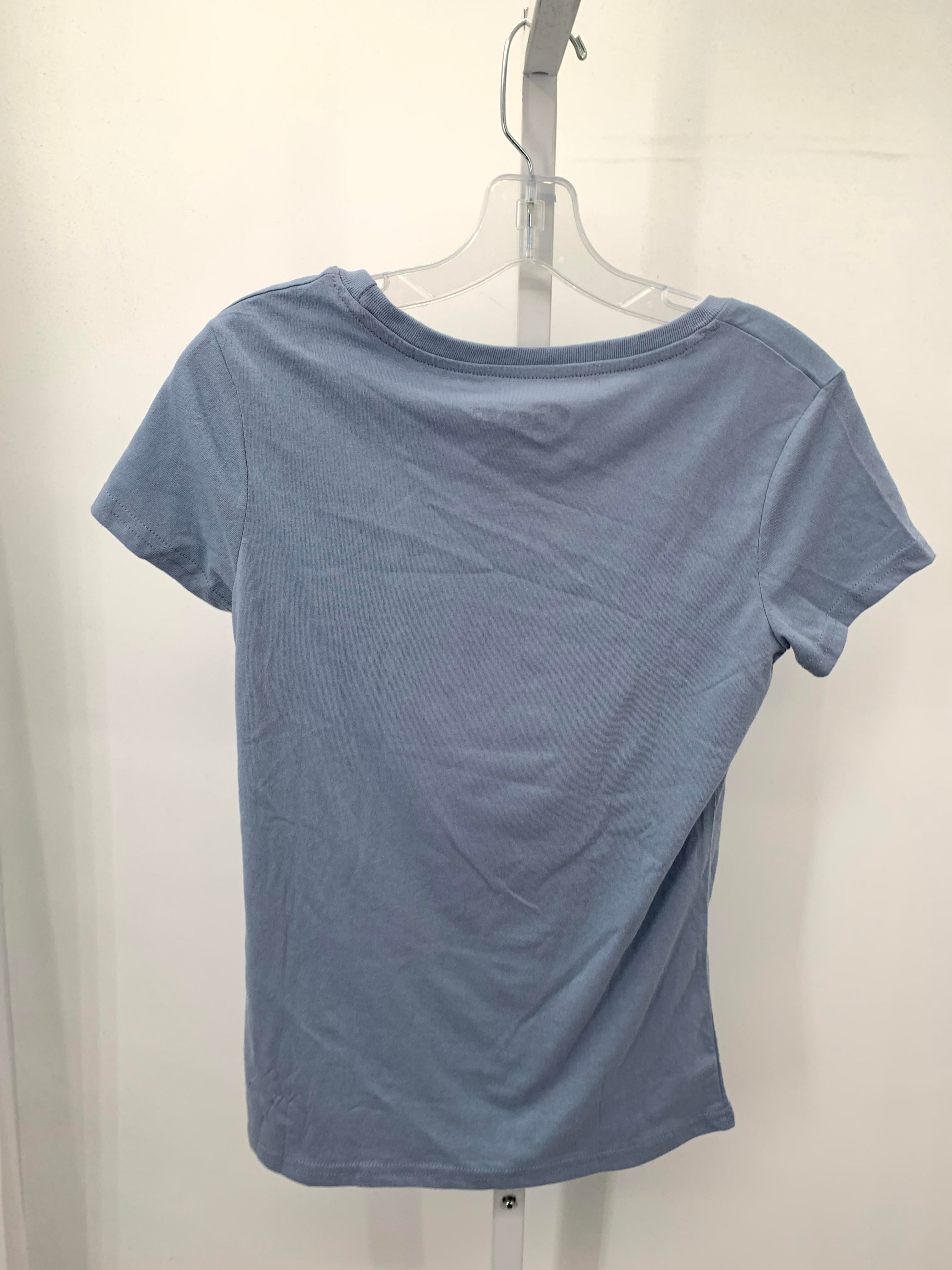 Size Medium Misses Short Sleeve Shirt