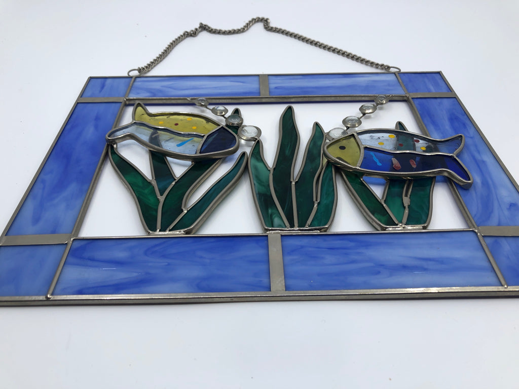 RECTANGLE STAIN GLASS FISH WALL ART.