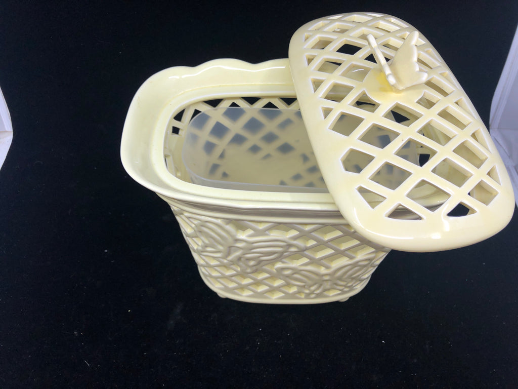 YELLOW LACE PATTERN W BUTTERFLIES CANISTER W INSERT AND LID.