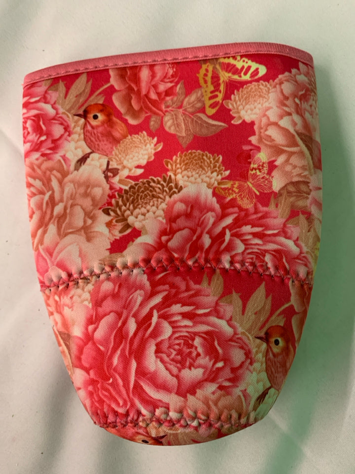 PINK W FLORAL AND HUMMING BIRD CUP KOOZIE.