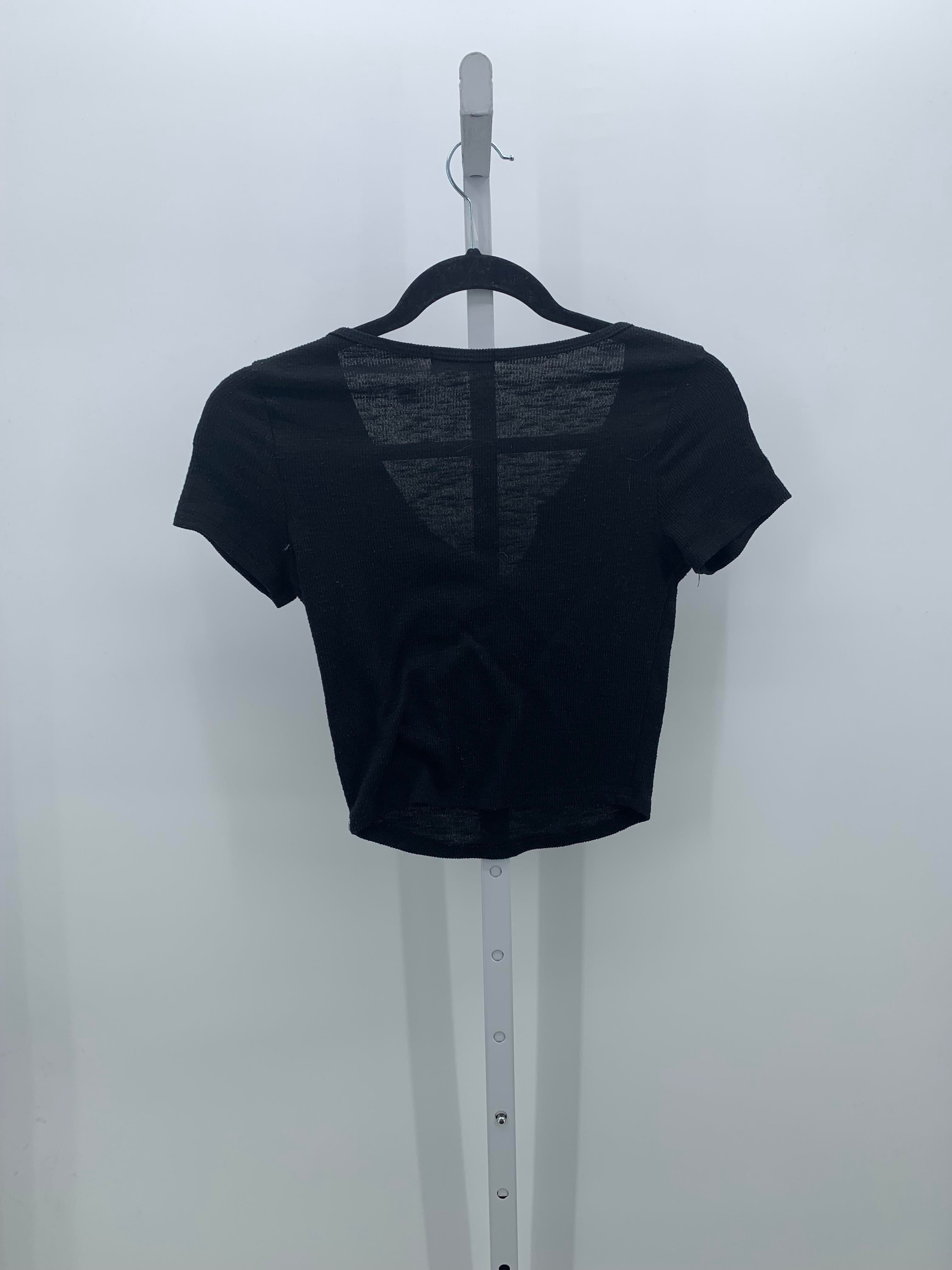 Size Small Juniors Short Sleeve Shirt