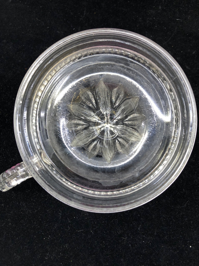 VTG GLASS JUICER WITH HANDLE.