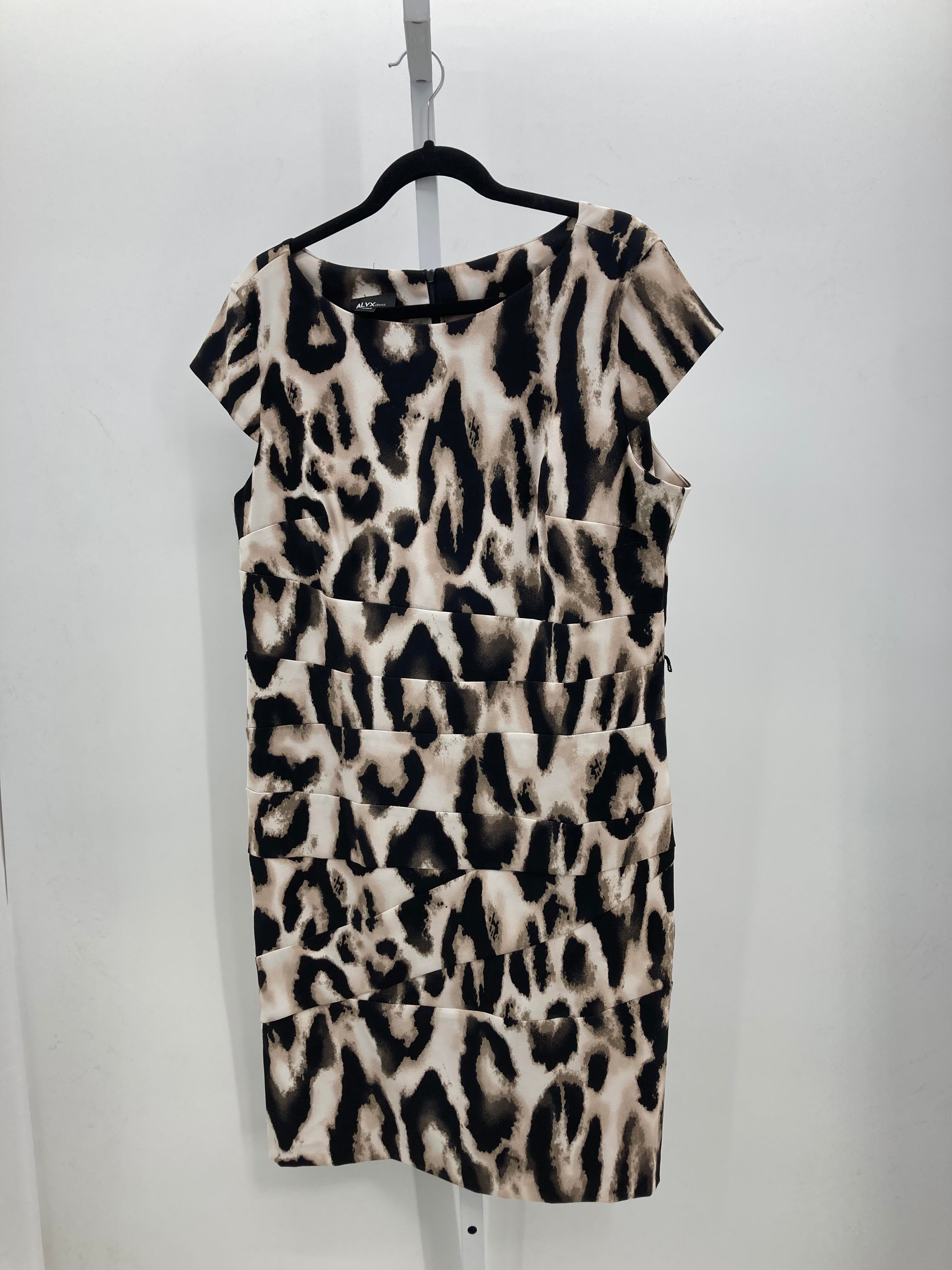 Alyx Size 18 Misses Short Sleeve Dress