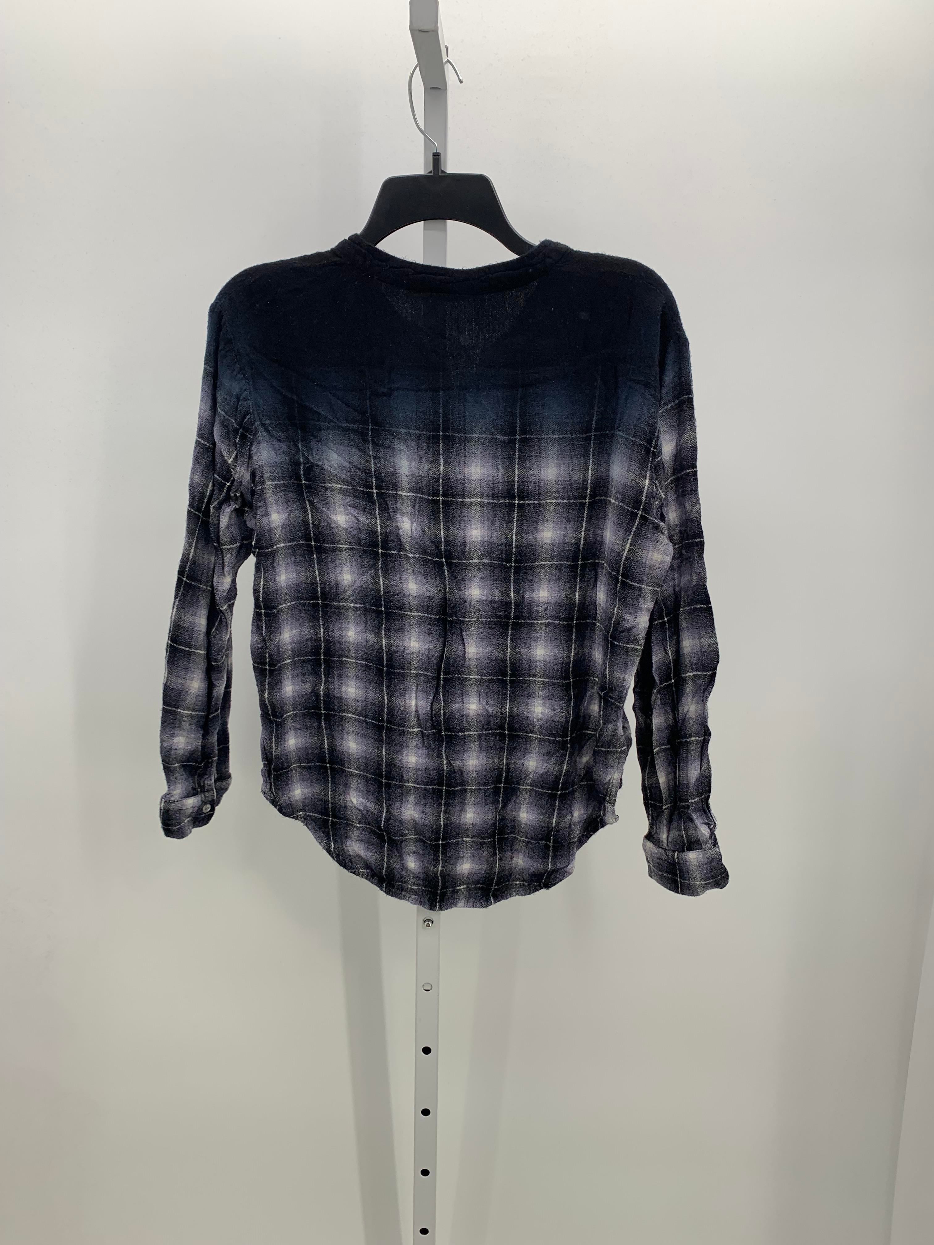 Size Medium Juniors Long Sleeve Shirt