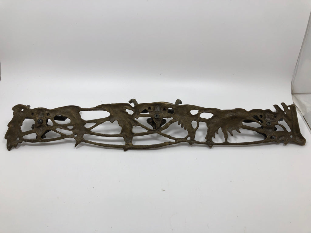 VTG BRASS MONKEY WALL HOOK DECOR.